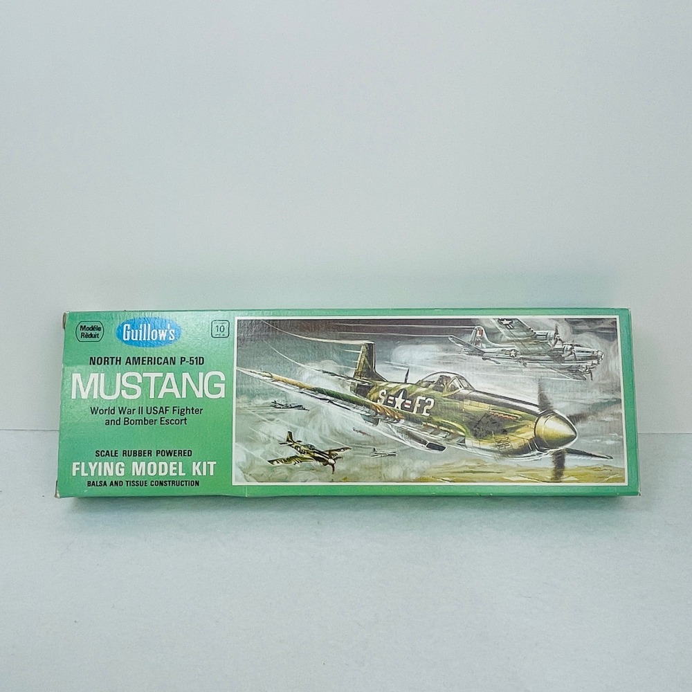 Guillow's P-51D Mustang Flying Model Kit Balsa Wood WWII Fighter 905 Vintage